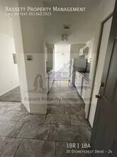 30 Stoneycrest Dr in Middletown, CT - Building Photo - Building Photo