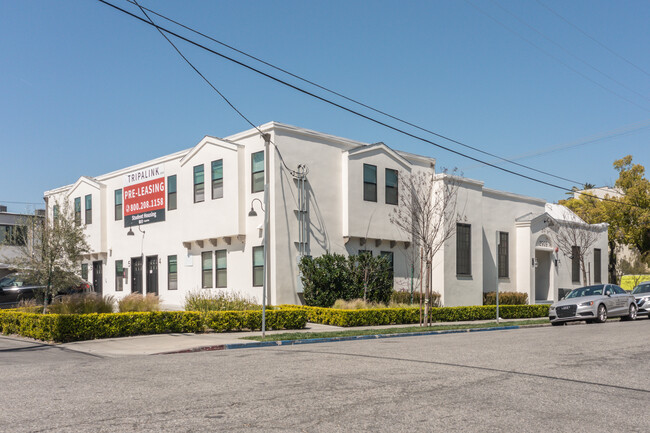 1276 W 29th St in Los Angeles, CA - Building Photo - Primary Photo