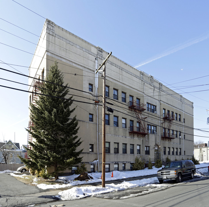 Stanford Manor in Passaic, NJ - Foto de edificio