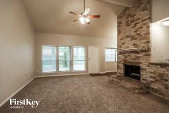 2702 Forestbrook Dr in Spring, TX - Building Photo - Building Photo