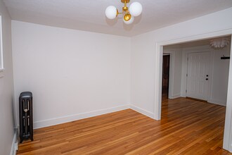 13318 Madison Ave, Unit Apt 4 in Lakewood, OH - Foto de edificio - Building Photo