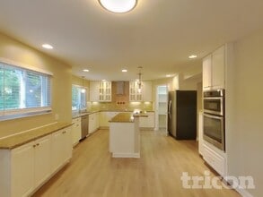 519 Falaise Dr in Creve Coeur, MO - Building Photo - Building Photo