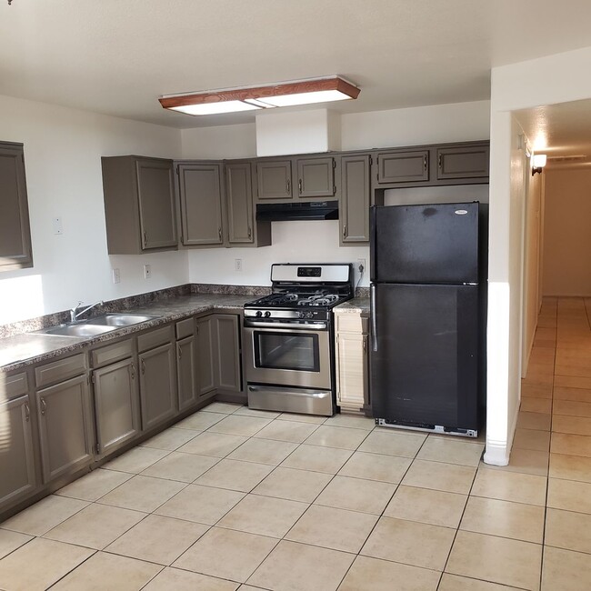 property at 1714 S 7th Ave