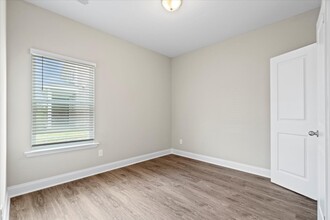 1466 Summergate Dr in Florence, SC - Foto de edificio - Building Photo