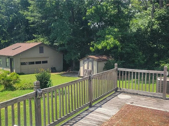 5808 Newman Davis Rd in Greensboro, NC - Building Photo - Building Photo