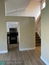 1068 Coral Club Dr in Coral Springs, FL - Building Photo - Building Photo