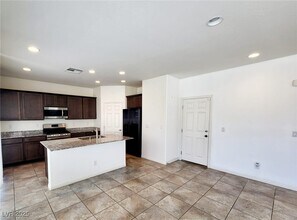 5812 Beluga Bay St in North Las Vegas, NV - Building Photo - Building Photo