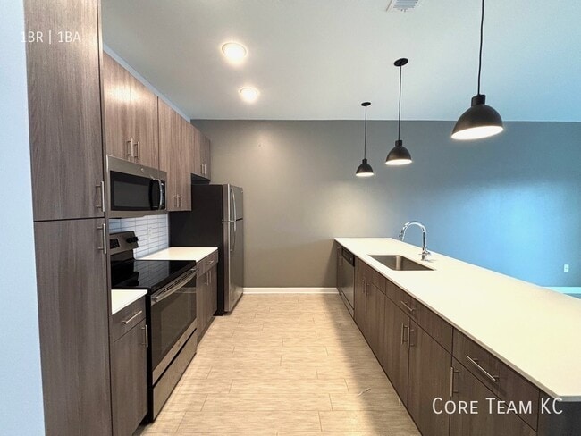 227 E 27th St in Kansas City, MO - Building Photo - Building Photo