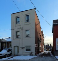 184 Queen St N in Hamilton, ON - Building Photo