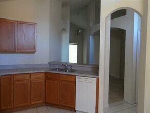 1281 Himalayan Ct in Apopka, FL - Foto de edificio - Building Photo