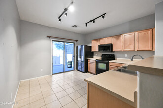 7010 McMahon Way in Peoria, AZ - Building Photo - Building Photo