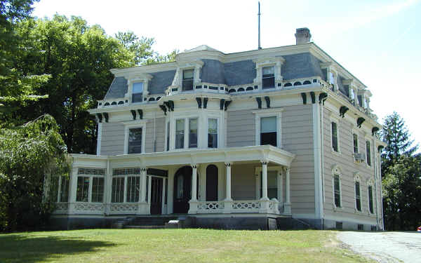 25 High St in Spencer, MA - Building Photo