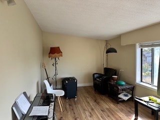2888 Belmont Ave in Victoria, BC - Building Photo - Building Photo