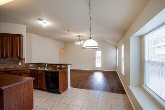 1200 Rainbow Parke Dr in Round Rock, TX - Building Photo - Building Photo