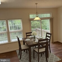 7216 Mockingbird Cir in Glen Burnie, MD - Building Photo - Building Photo