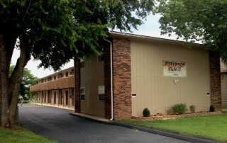 Jefferson Place in Springfield, MO - Foto de edificio