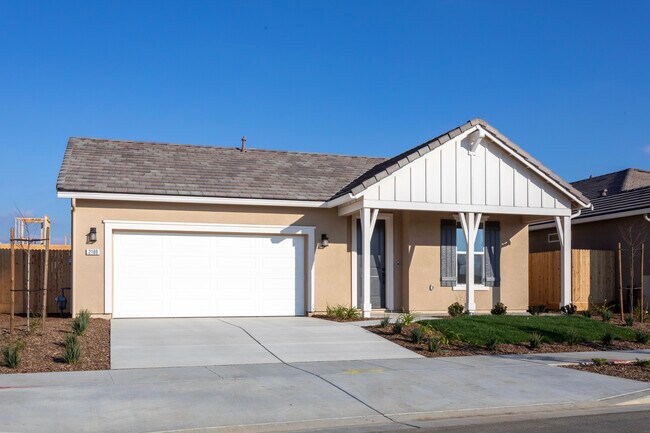 The West Gardens in Hanford, CA - Building Photo - Building Photo