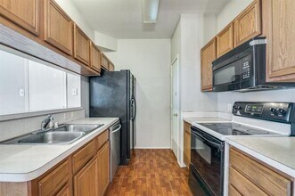 3817 Brandon Park Dr in Garland, TX - Building Photo - Building Photo