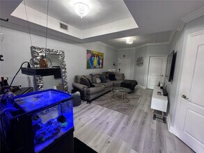 9014 W Flagler St in Miami, FL - Building Photo - Building Photo