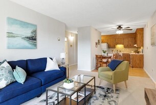 164 Galen St, Unit 46 in Watertown, MA - Building Photo