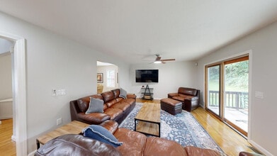 9 Bates Ave, Unit SI ID1380182P in Worcester, MA - Building Photo - Building Photo