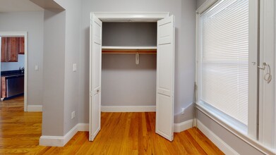 9 Chesterton St, Unit 1 in Boston, MA - Building Photo - Building Photo