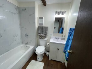 149 Forest Ave, Unit #D in Fox Lake, IL - Building Photo - Building Photo