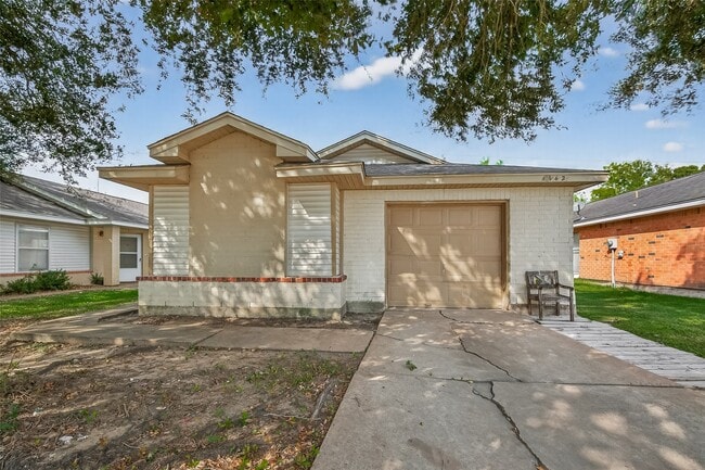 4642 Callery Creek Dr in Houston, TX - Foto de edificio - Building Photo