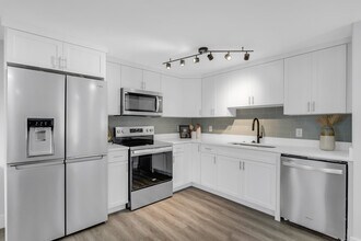 6805 S Juanita St in Tampa, FL - Building Photo - Building Photo