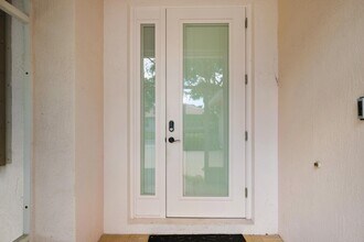 9150 Bay Harbour Cir in West Palm Beach, FL - Building Photo - Building Photo