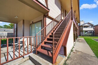 11503 Nobility Dr, Unit 4 in Stafford, TX - Building Photo - Building Photo