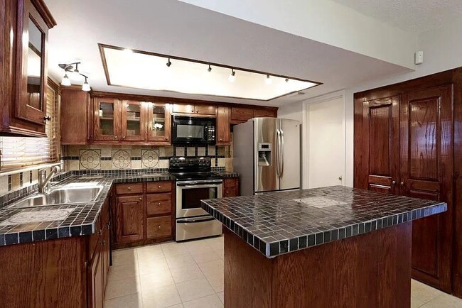 property at 10432 Hammerly Blvd