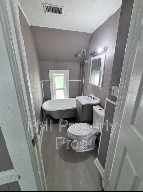 property at 2632 N 24th Pl