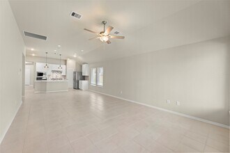 327 Shining Succulent Dr in Richmond, TX - Foto de edificio - Building Photo