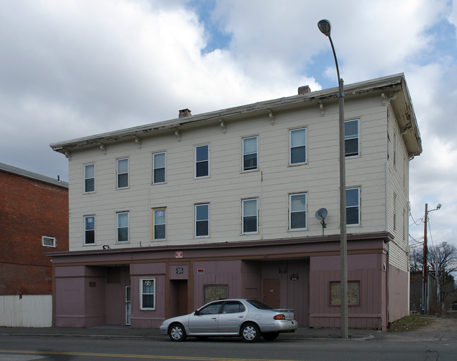 753-761 Dwight St in Holyoke, MA - Foto de edificio - Building Photo