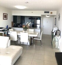 1470 NE 123rd St in North Miami, FL - Building Photo - Building Photo