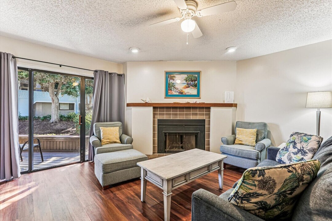 160 Ocean Hibiscus Dr in St. Augustine, FL - Building Photo