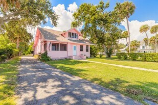 4440 Halifax Dr in Port Orange, FL - Building Photo