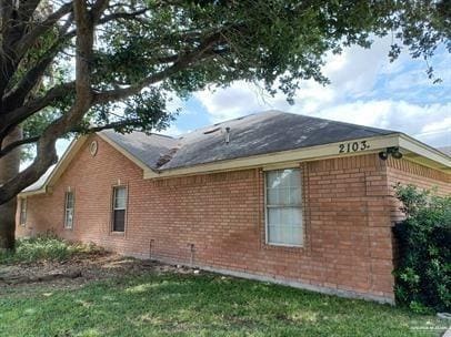 property at 7 Kimberly Ln