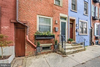 523 S 27th St in Philadelphia, PA - Foto de edificio - Building Photo