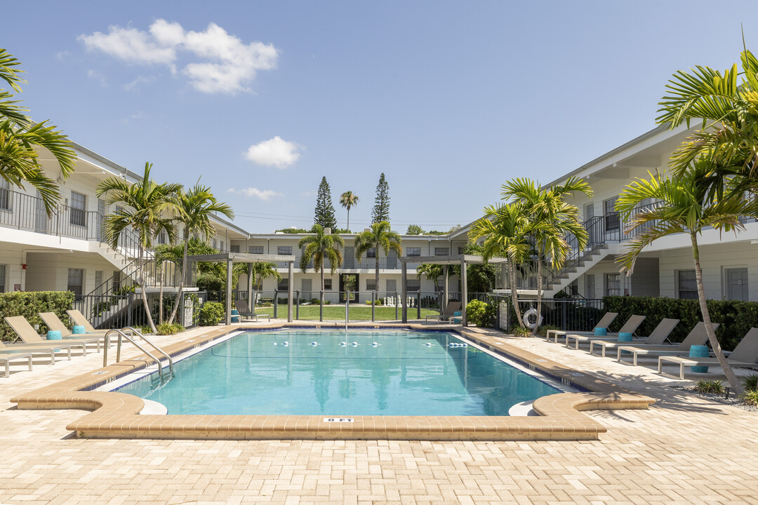 Alexandria Garden in Tampa, FL - Foto de edificio