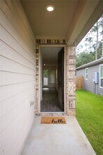 27638 Mesabe Dr, Unit 410 in Magnolia, TX - Building Photo - Building Photo