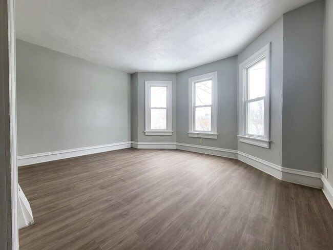 320 Crosby St in Akron, OH - Building Photo - Building Photo