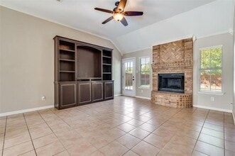 3316 N Bell Ave in Denton, TX - Building Photo - Building Photo