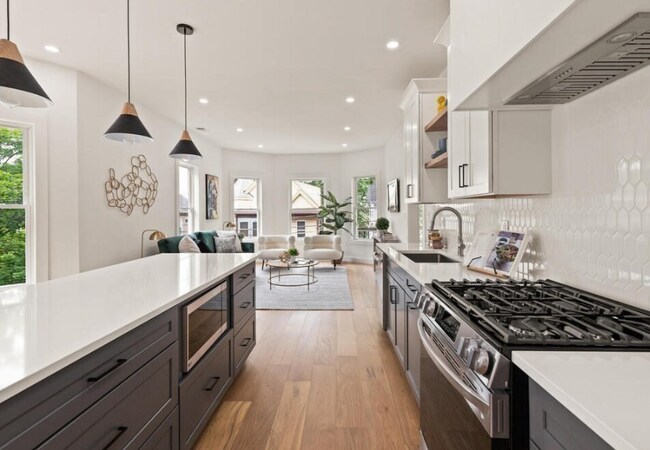 101 Glenwood Rd in Somerville, MA - Building Photo - Building Photo