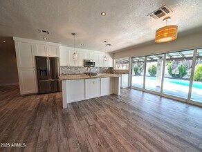2510 N 82nd St in Scottsdale, AZ - Building Photo - Building Photo