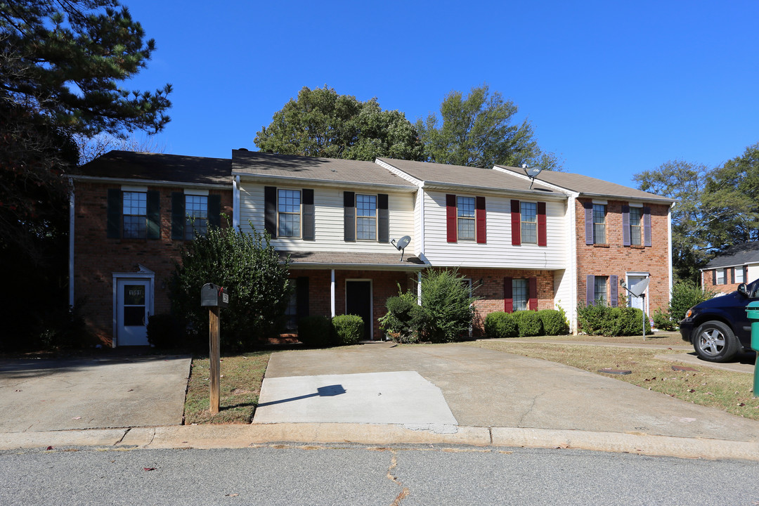 Peppertree Townhomes in Smyrna, GA - Building Photo