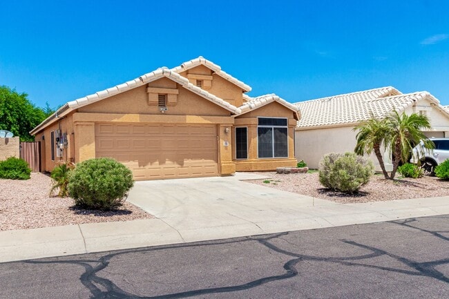 2252 E Ross Ave in Phoenix, AZ - Building Photo - Building Photo