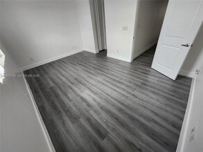 2615 SW 81st Ter in Miramar, FL - Foto de edificio - Building Photo