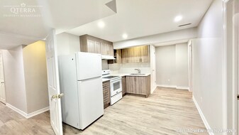 542 Bartleman Terr in Milton, ON - Building Photo